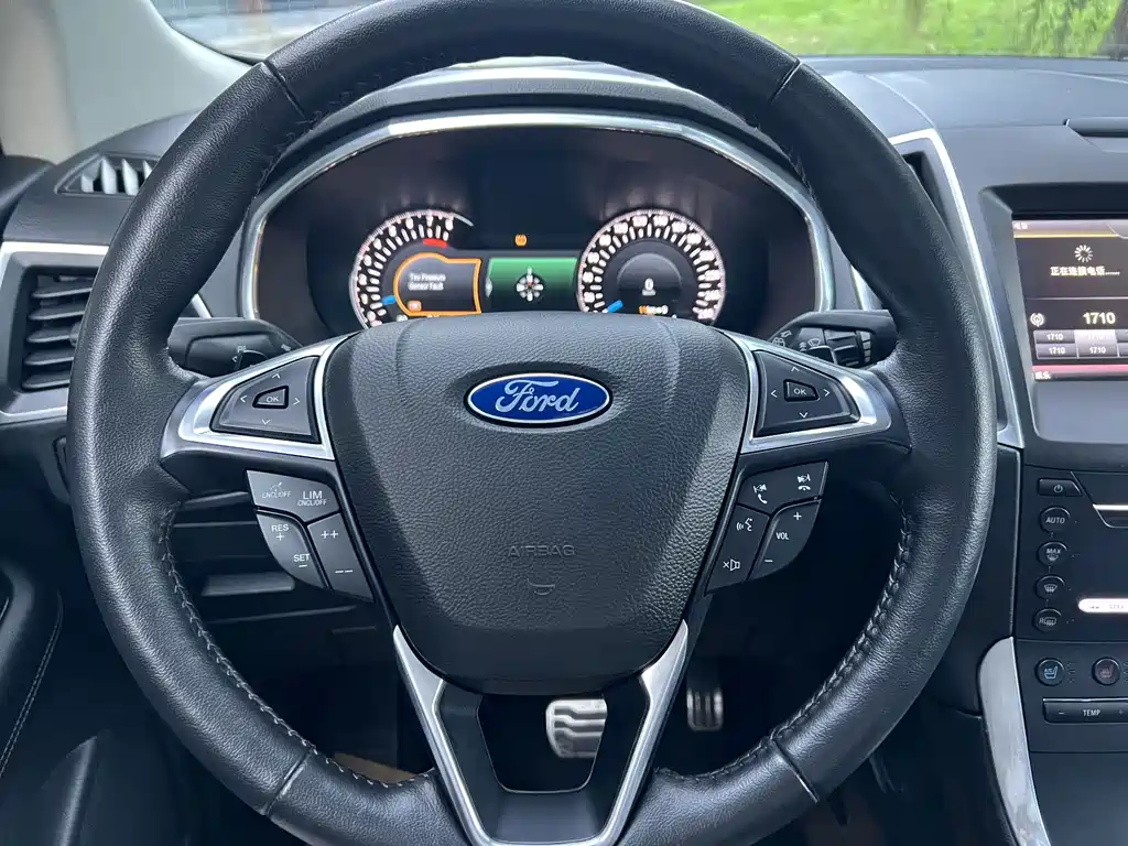 Ford Edge — миниатюра 14