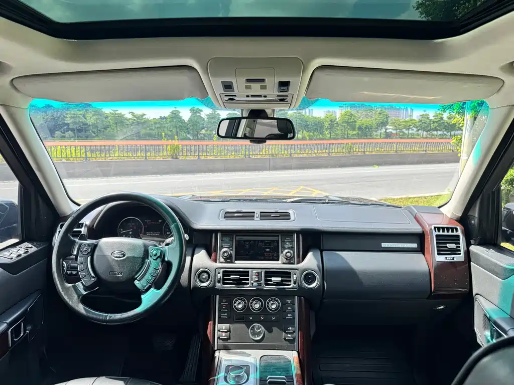 Land Rover Range Rover — миниатюра 16