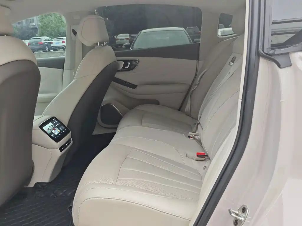 Roewe Feifan F7 — миниатюра 7