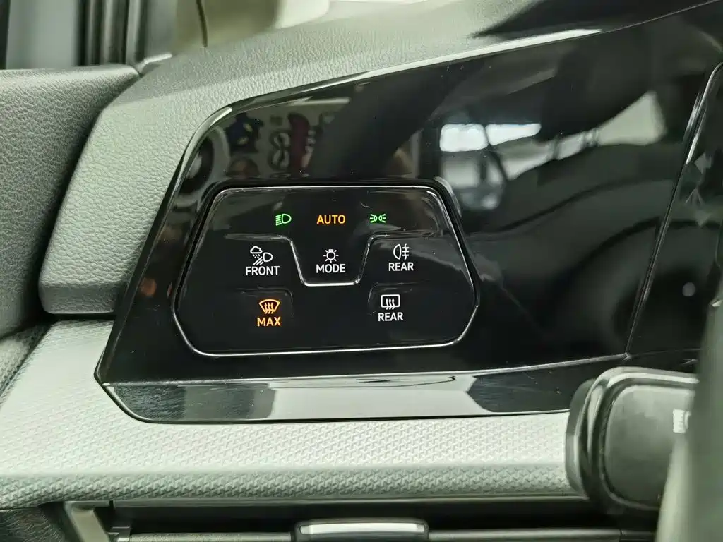 Volkswagen Golf — миниатюра 9