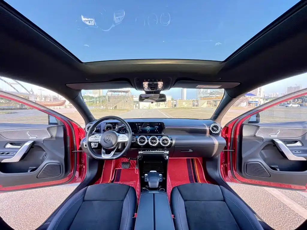 Mercedes-Benz A-Class — миниатюра 11