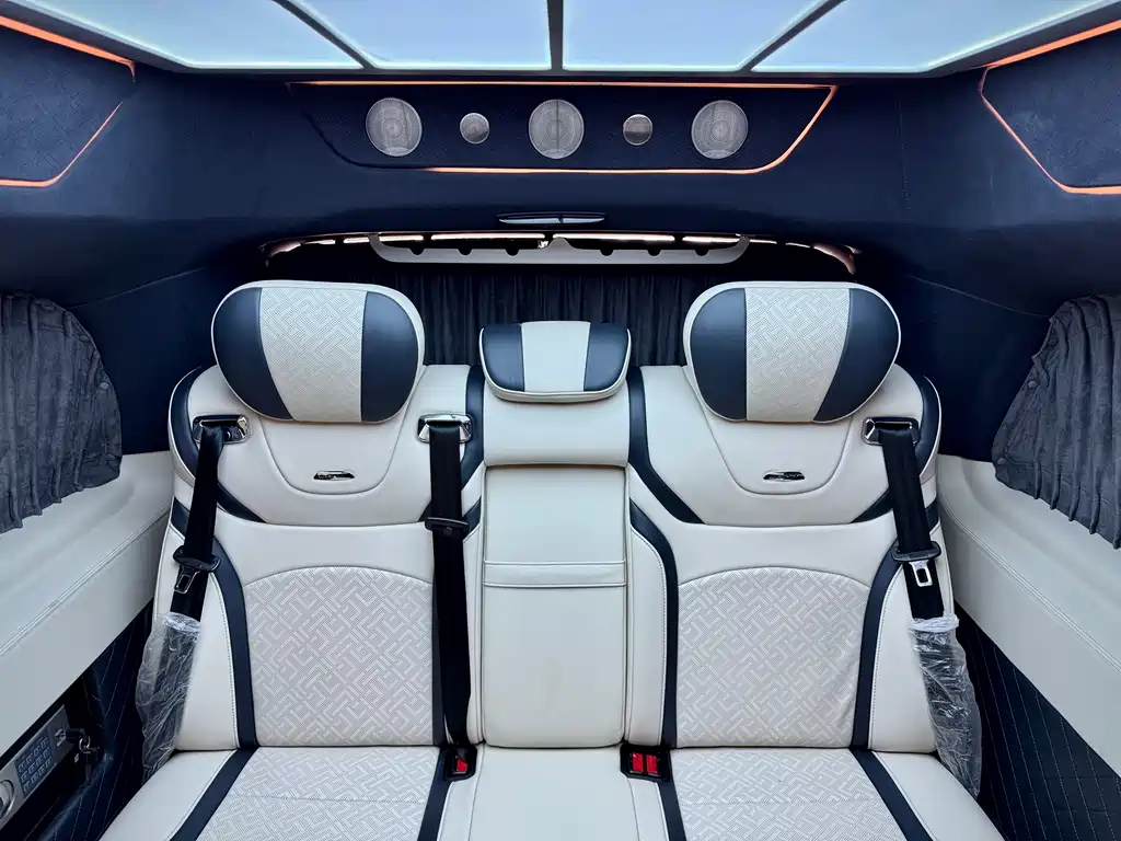 MERCEDES-BENZ V CLASS