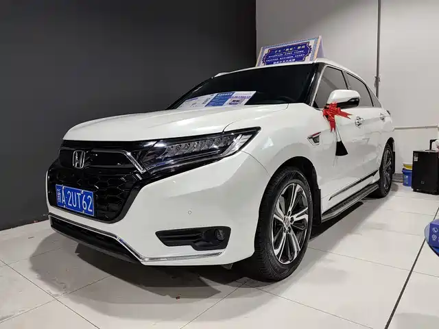 HONDA UR V