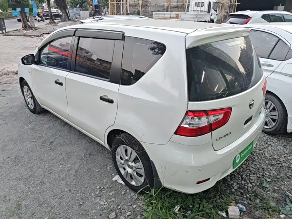 Nissan Livina — миниатюра 5