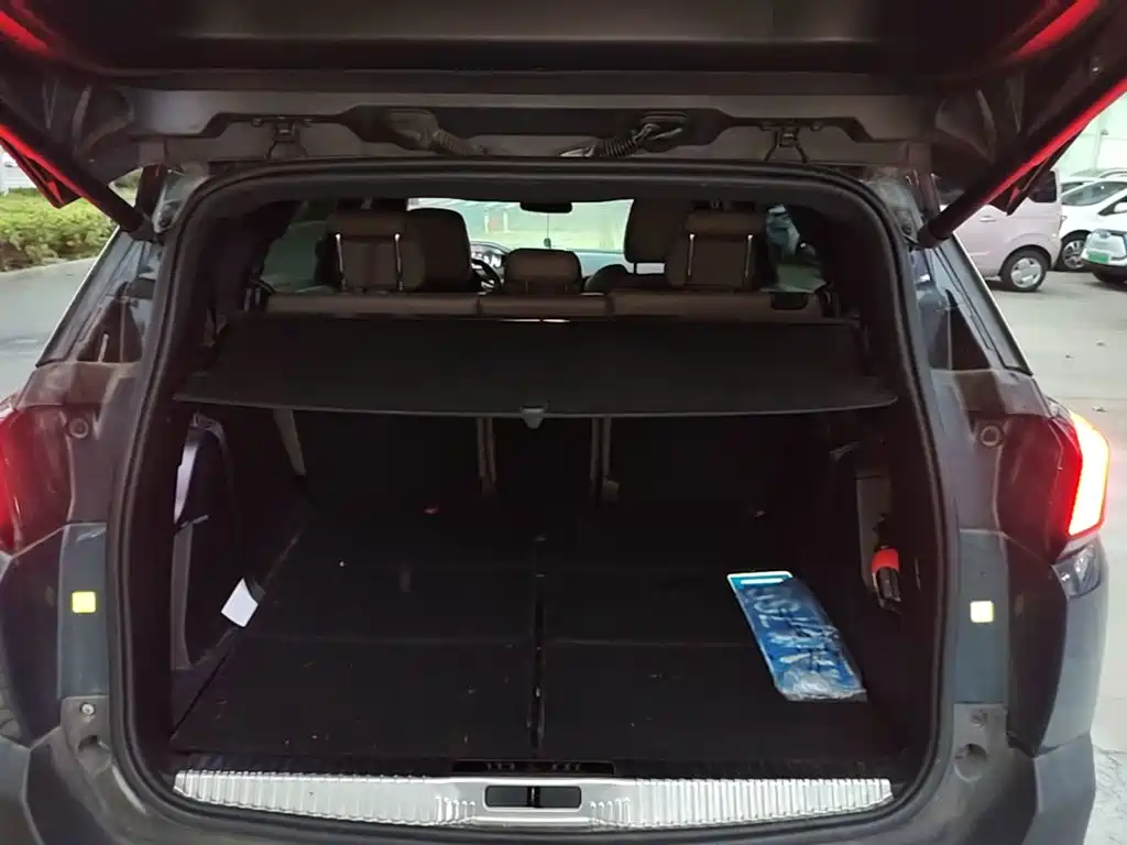 Peugeot 5008 — миниатюра 19