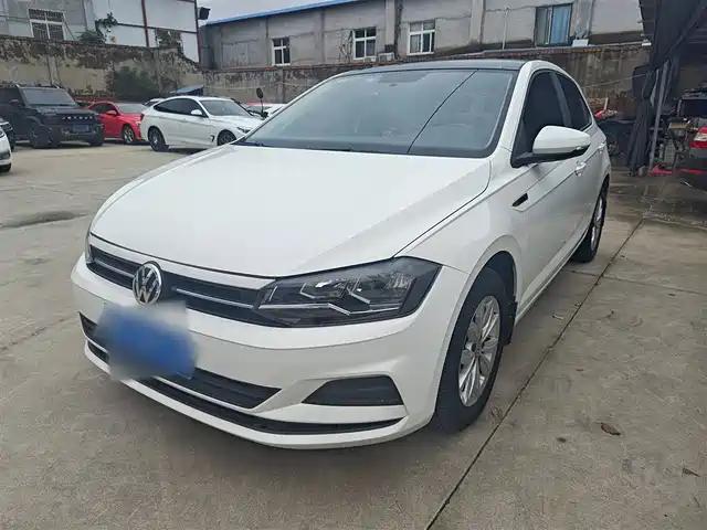VOLKSWAGEN POLO 2020