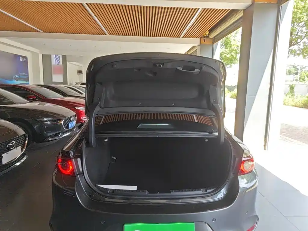 Mazda 3 Axela — миниатюра 19
