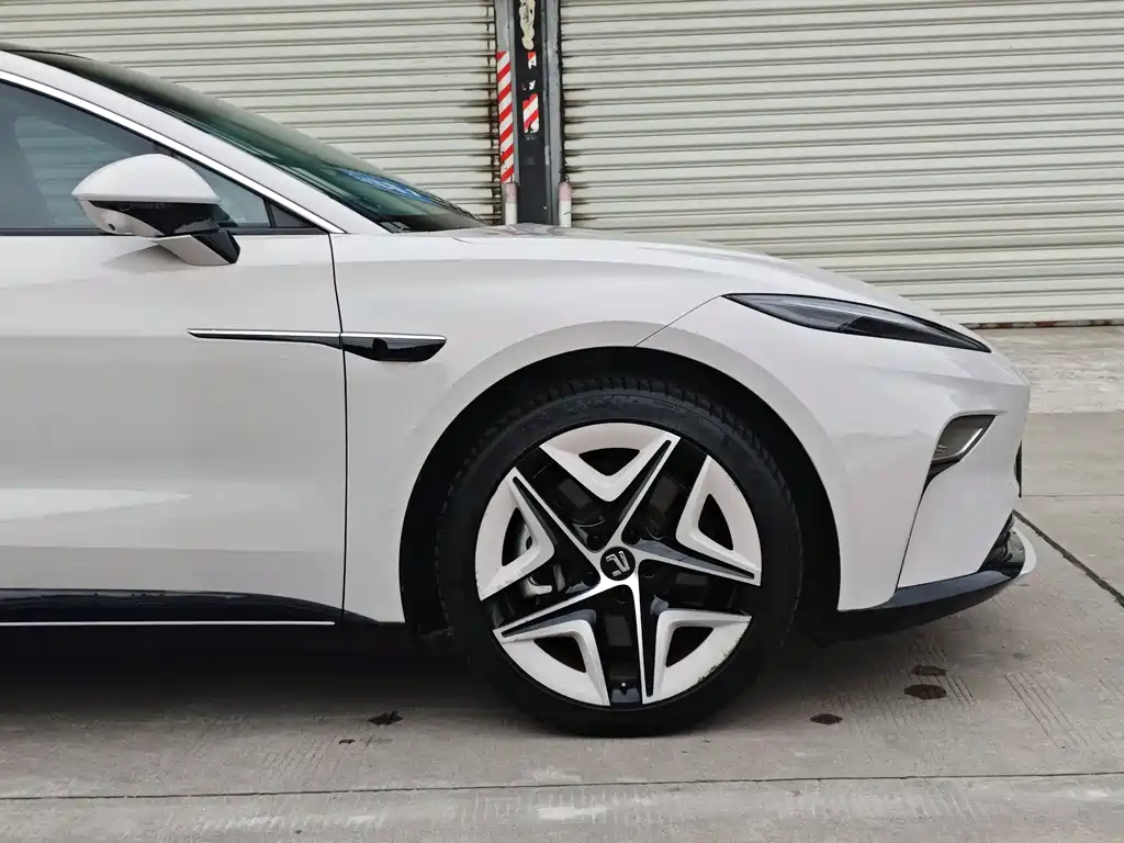 Roewe Feifan F7 — миниатюра 5