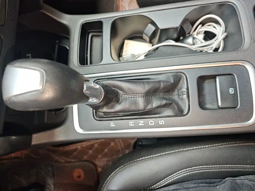 Ford Kuga — миниатюра 15