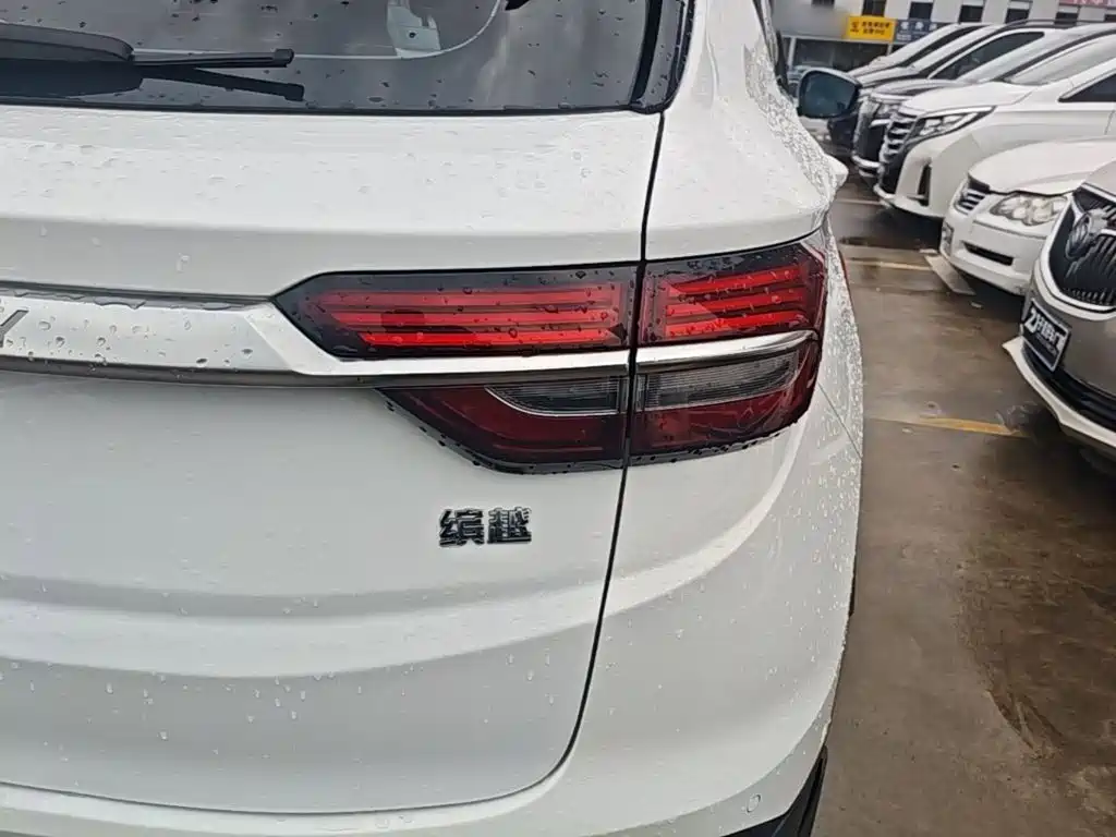 Geely Binyue — миниатюра 8