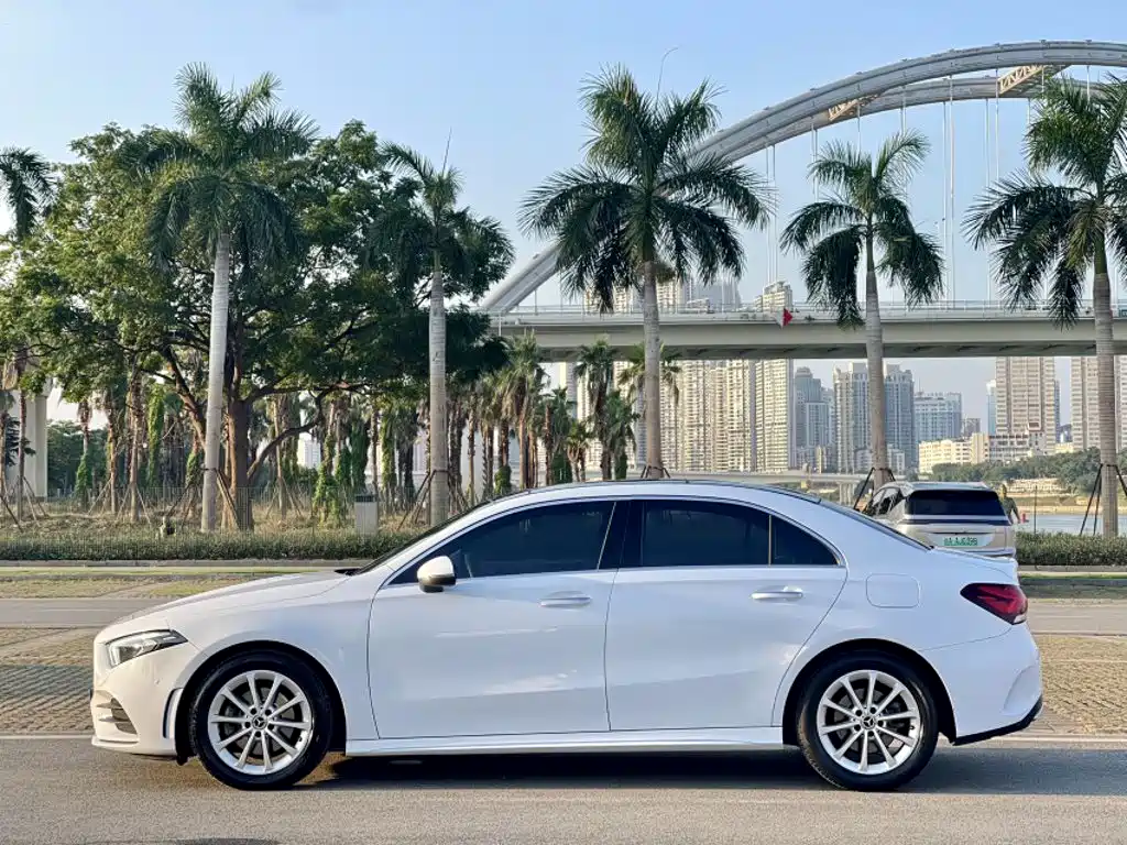 Mercedes-Benz A-Class — миниатюра 4