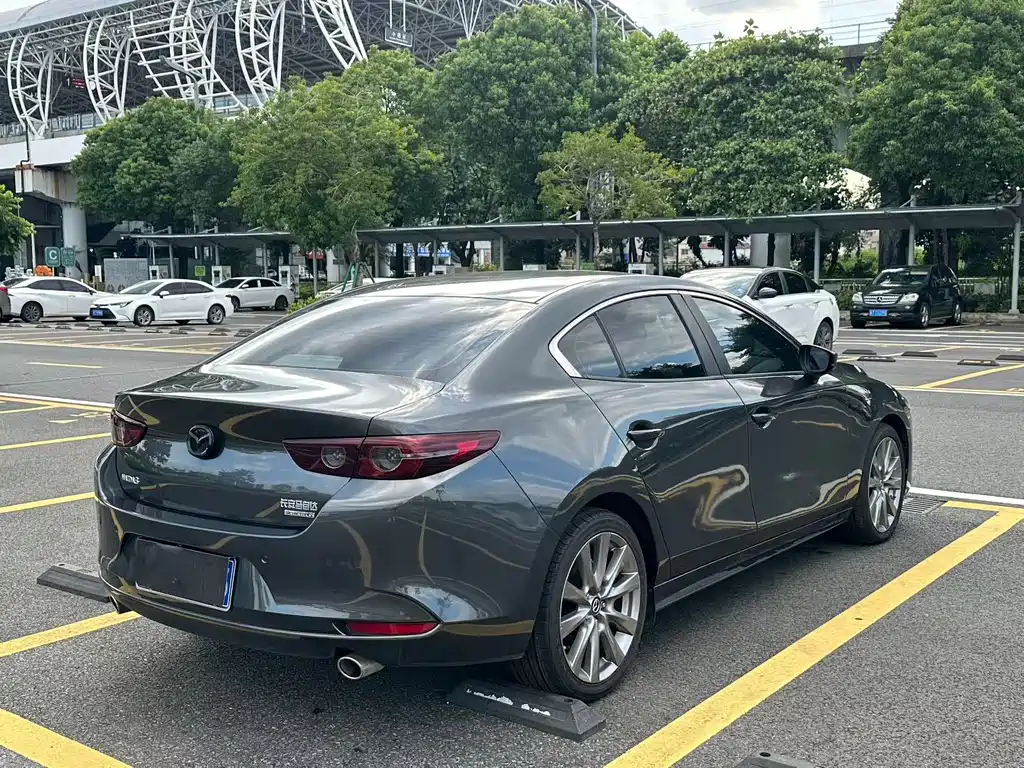 Mazda 3 Axela — миниатюра 4