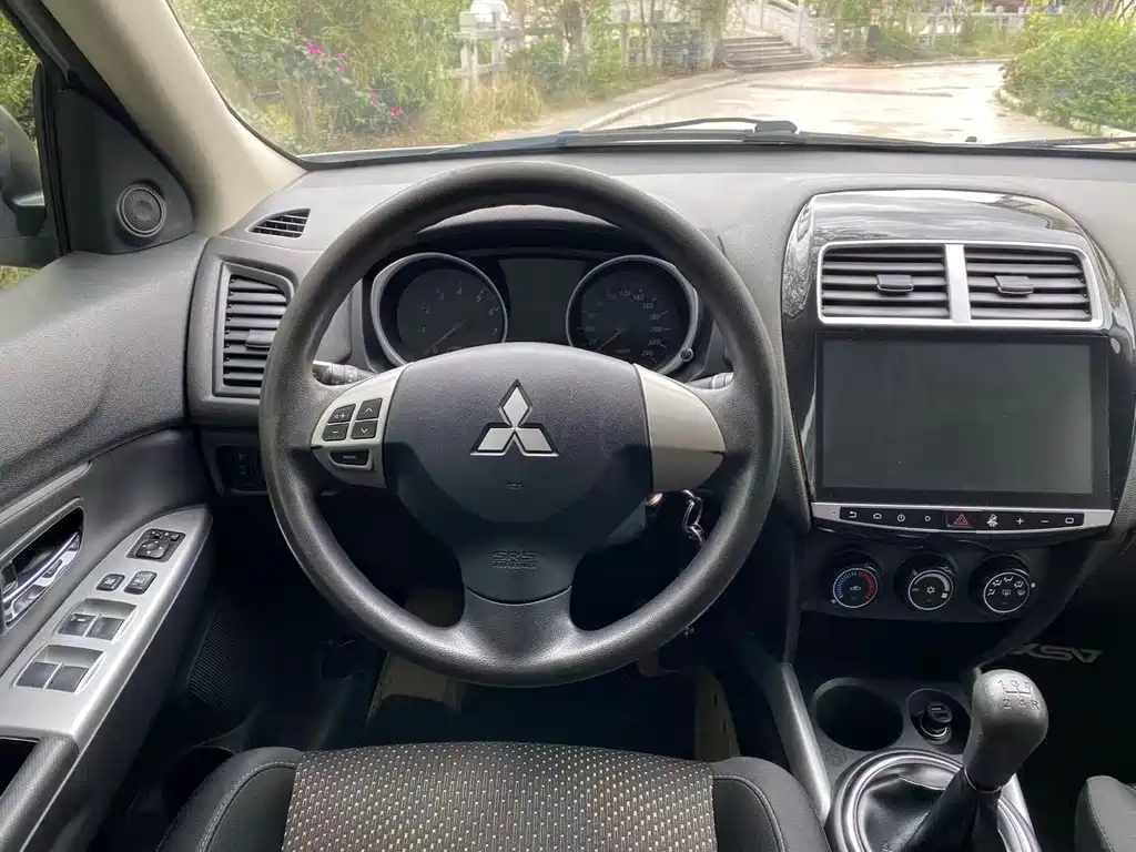 Mitsubishi ASX — миниатюра 6