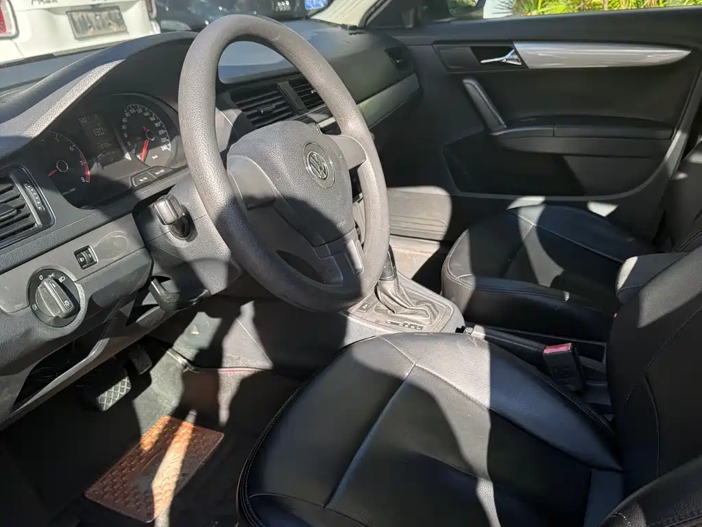 Volkswagen Lavida — миниатюра 13