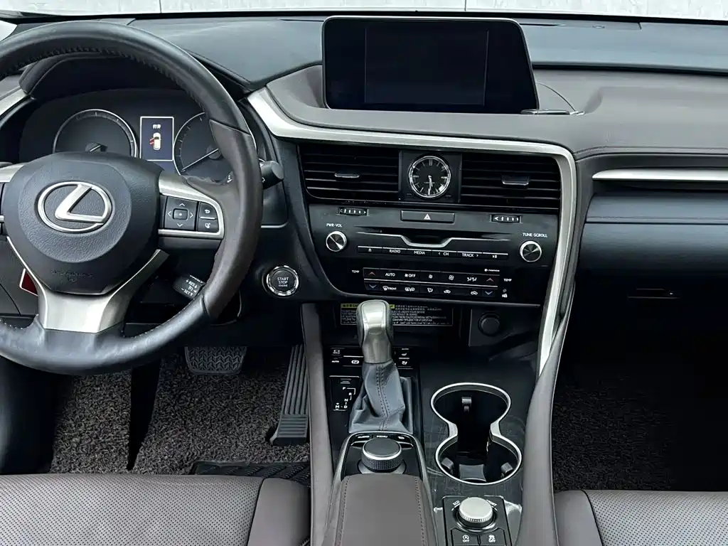 Lexus RX — миниатюра 8