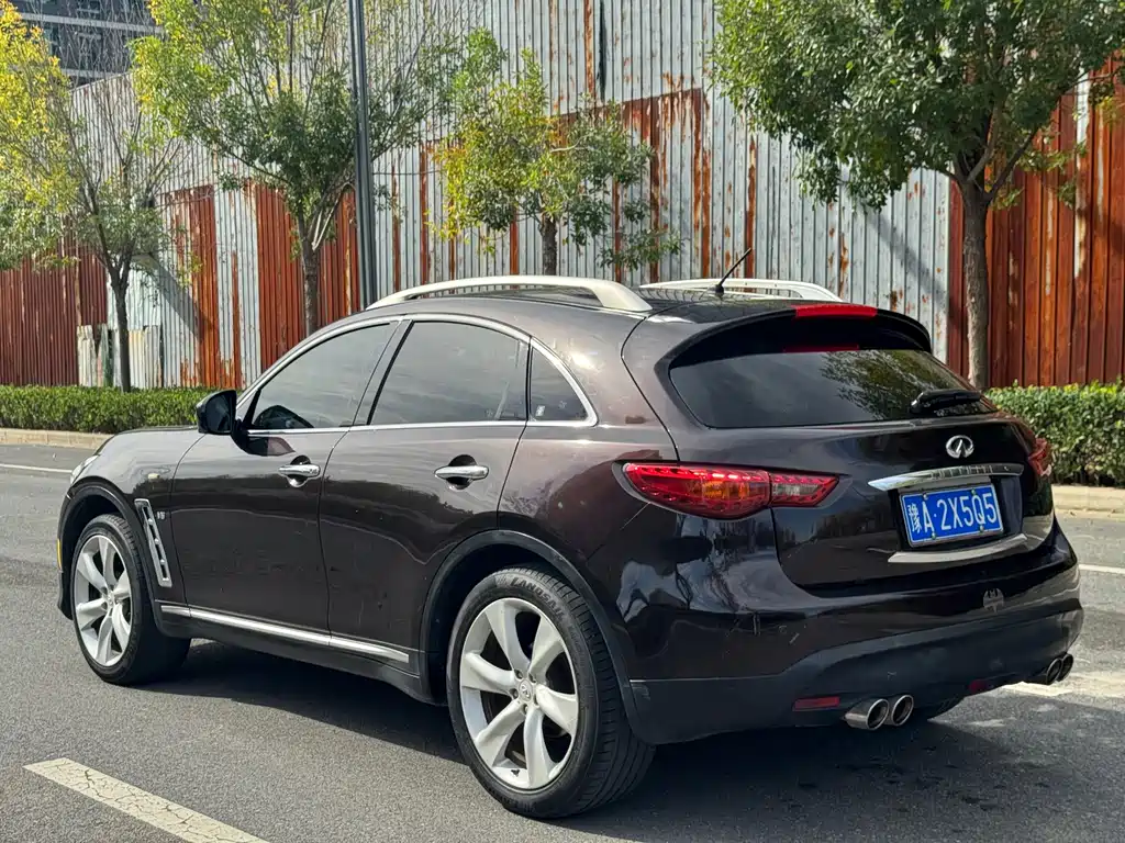 Infiniti FX — миниатюра 15