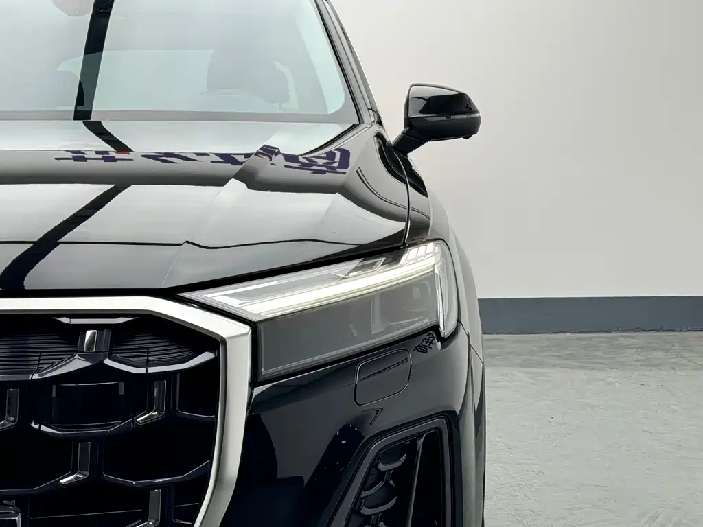 Audi Q7 — миниатюра 10