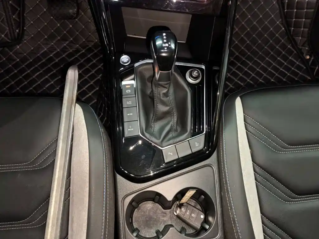 Volkswagen 探岳 GTE — миниатюра 14