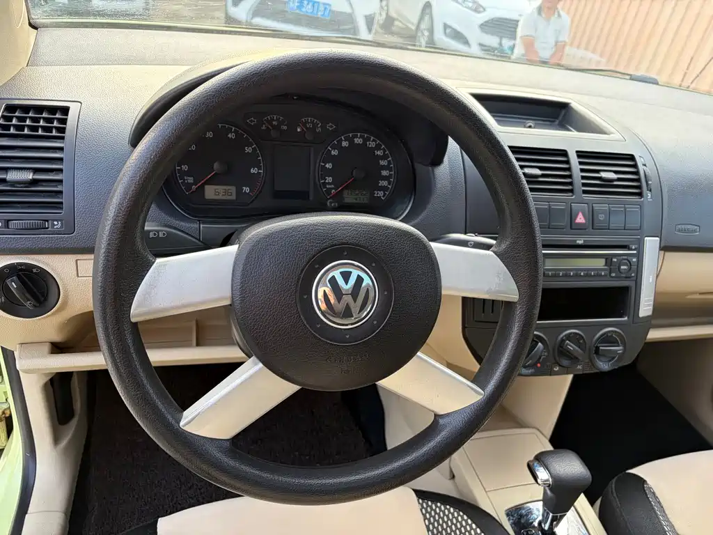 Volkswagen Polo — миниатюра 16