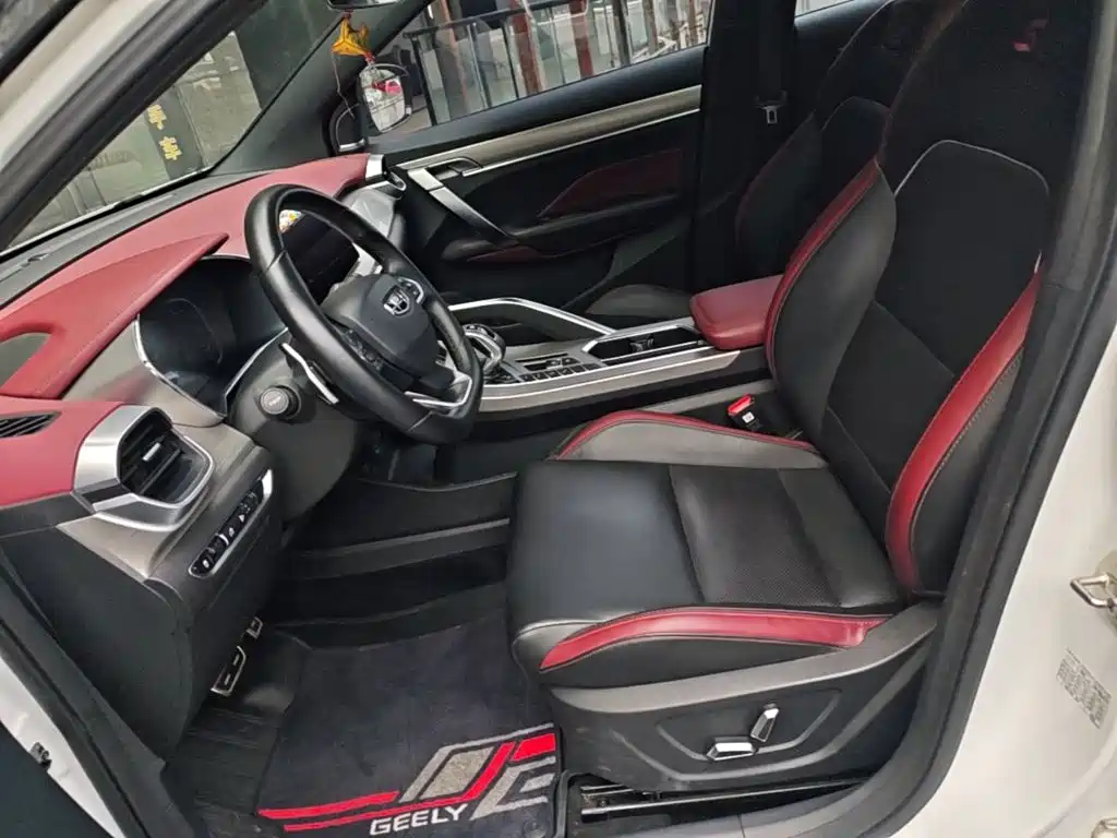 Geely Binyue — миниатюра 15