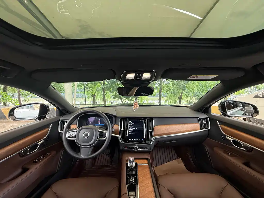 Volvo S90 — миниатюра 13