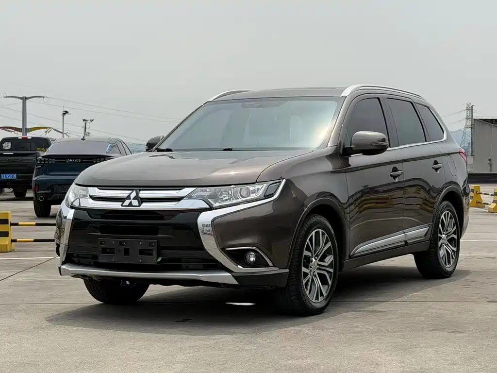 Mitsubishi Outlander 2018