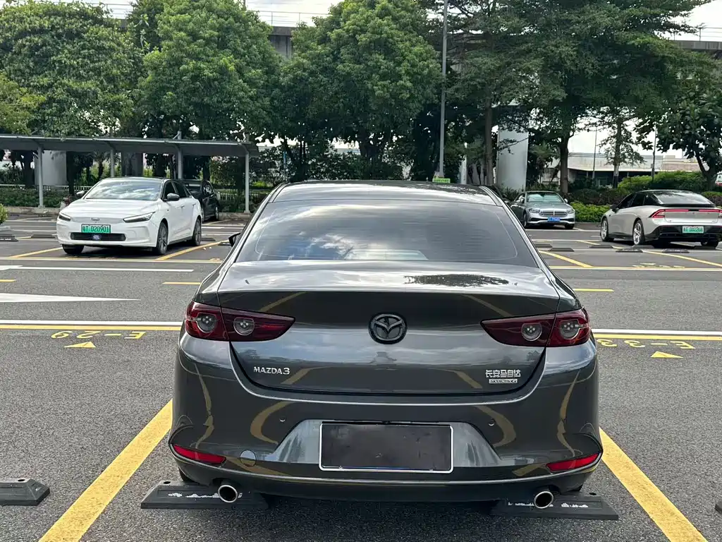 Mazda 3 Axela — миниатюра 5