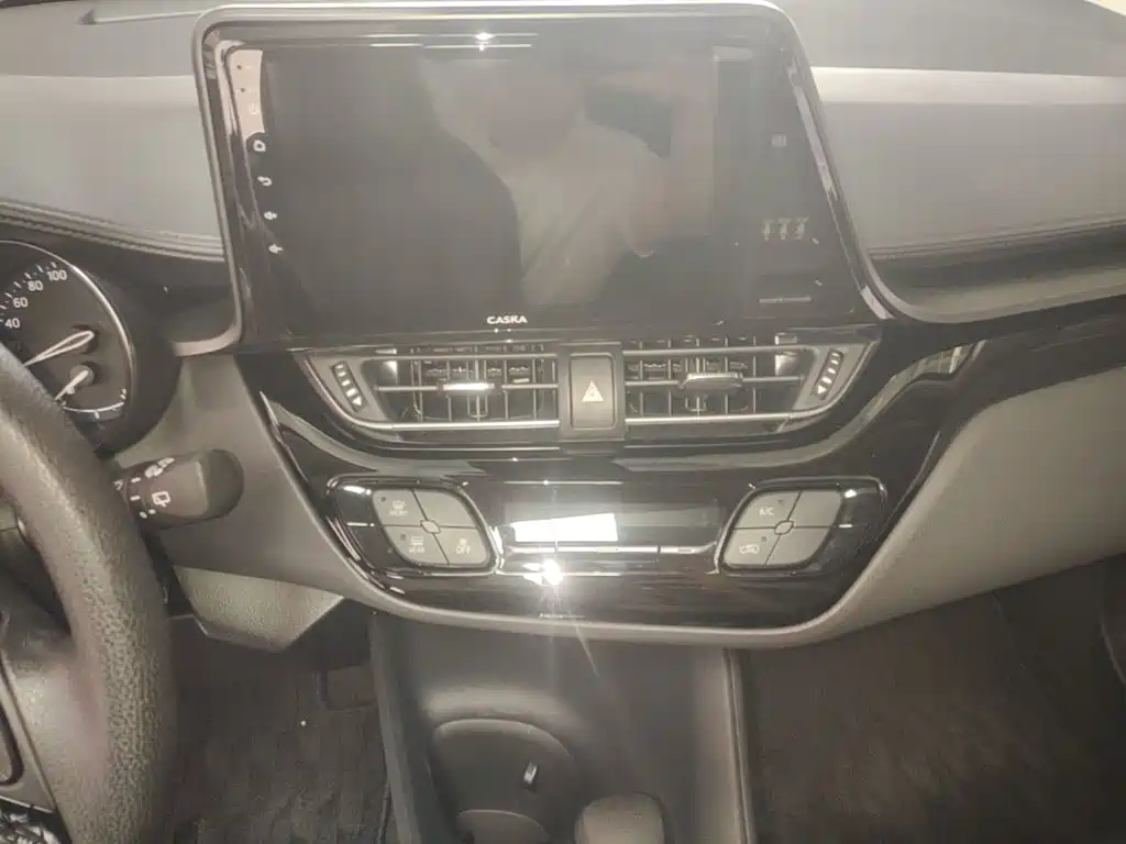 Toyota IZOA — миниатюра 13