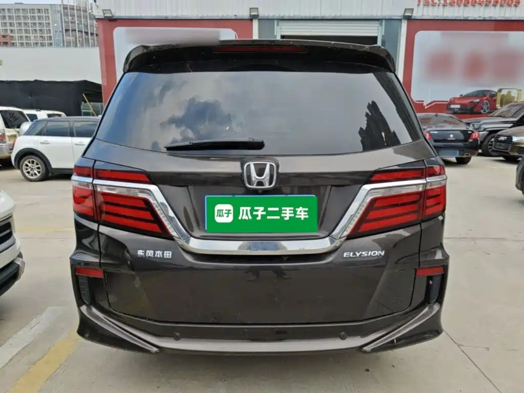 Honda Elysion — миниатюра 6