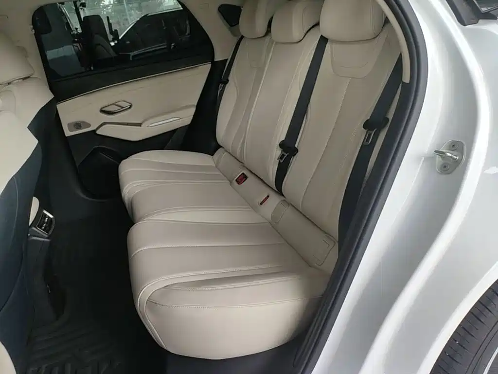 BYD Qin L — миниатюра 17
