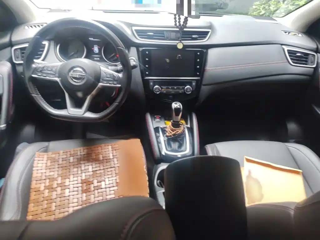 Nissan Qashqai — миниатюра 13