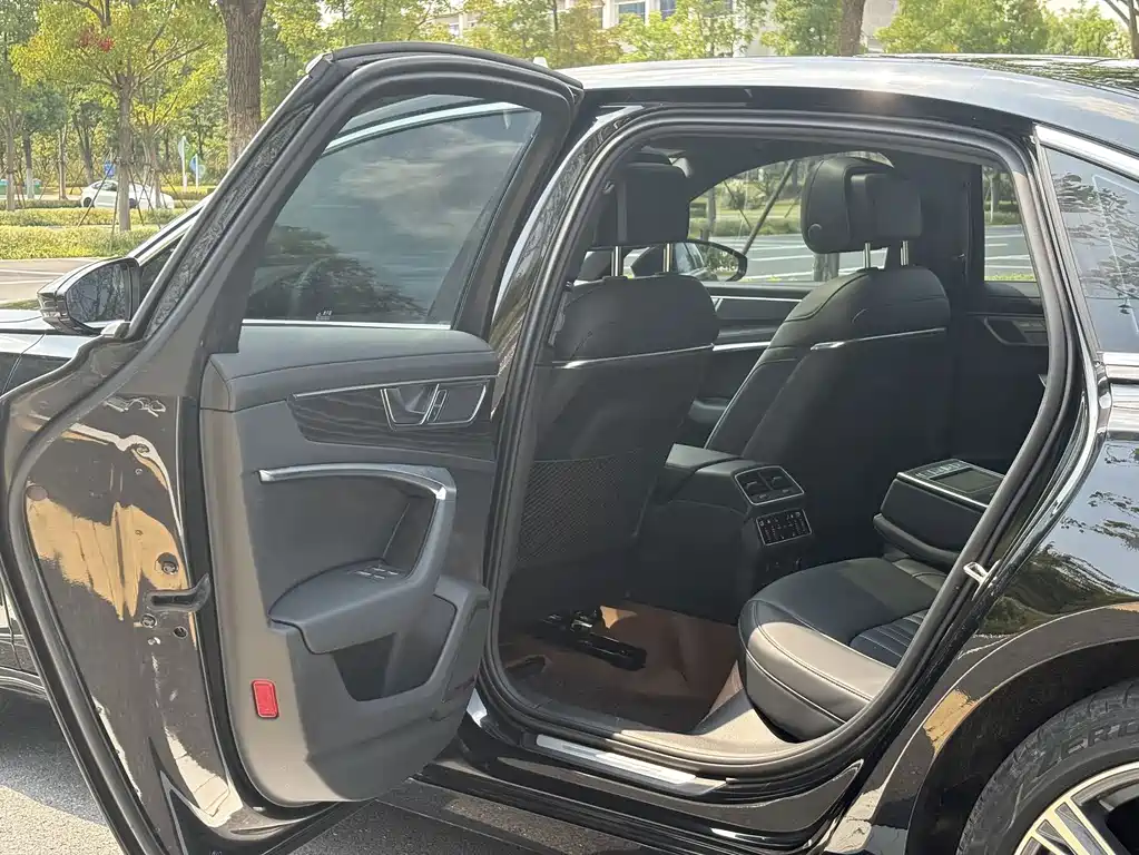 Audi A6L — миниатюра 15