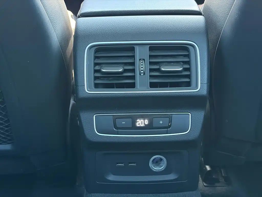 Audi Q5L — миниатюра 23