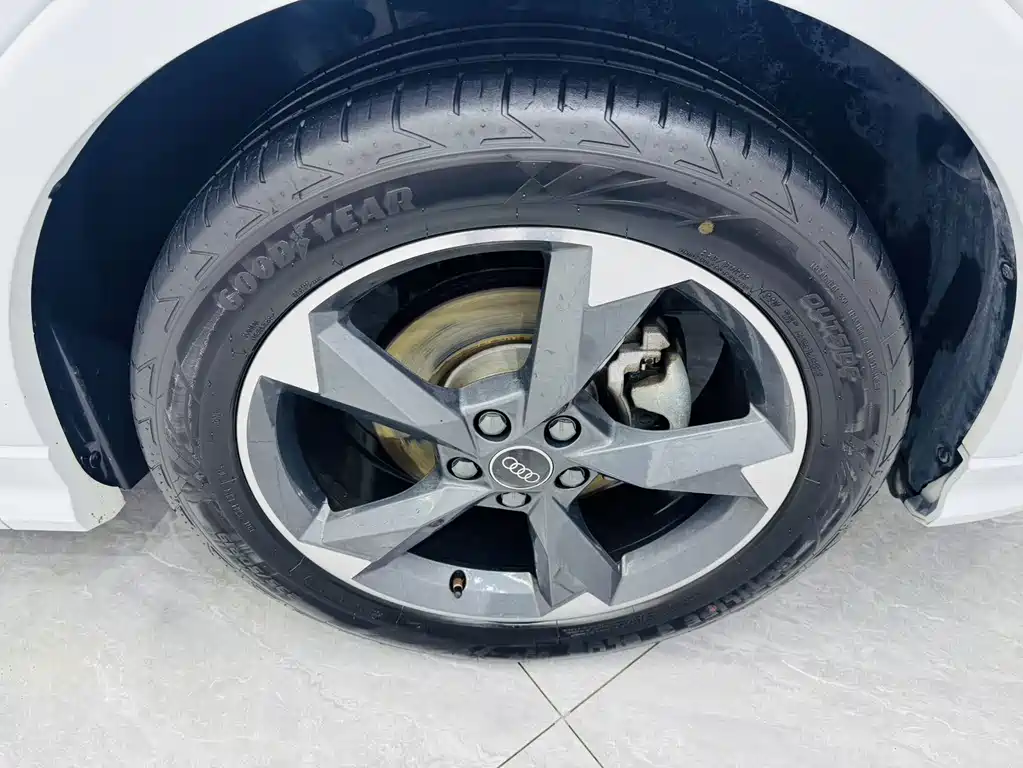 Audi Q3 — миниатюра 16