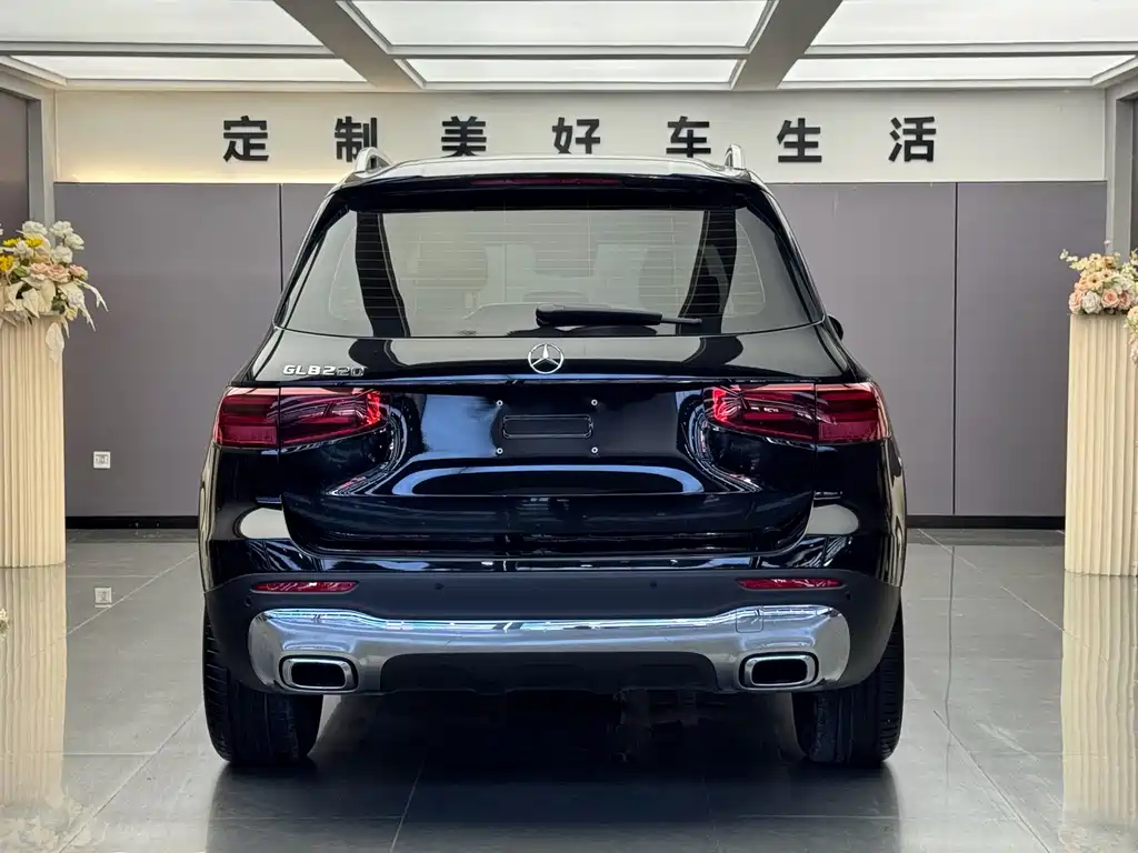 Mercedes-Benz GLB — миниатюра 8
