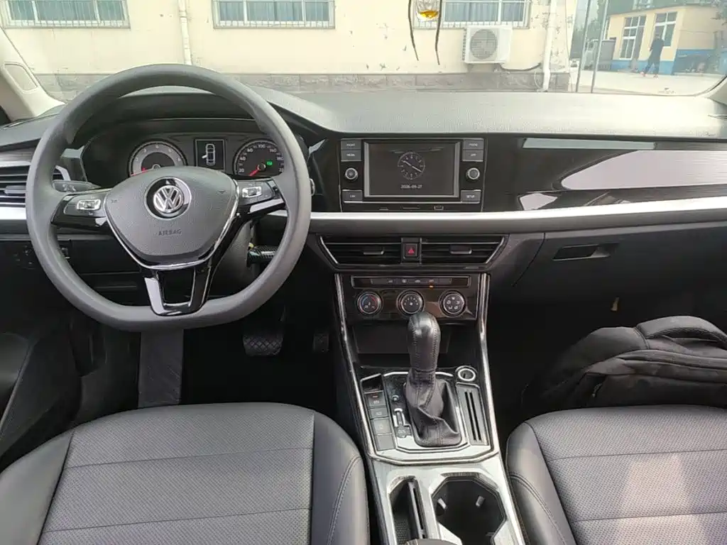 Volkswagen Lavida — миниатюра 10