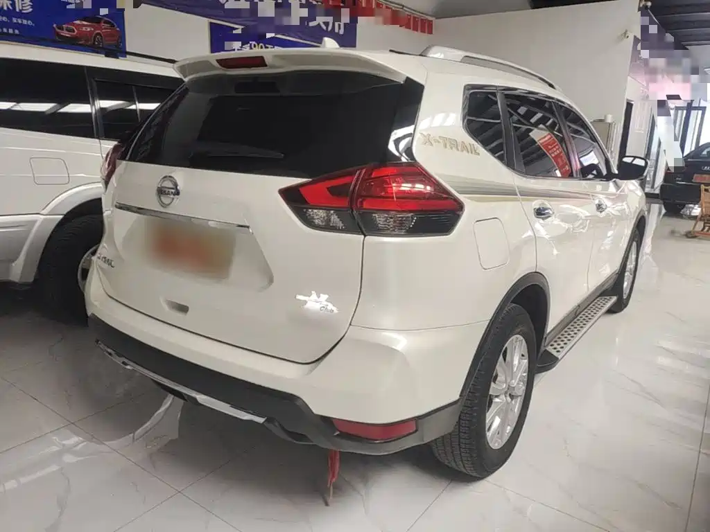 Nissan X-Trail — миниатюра 7
