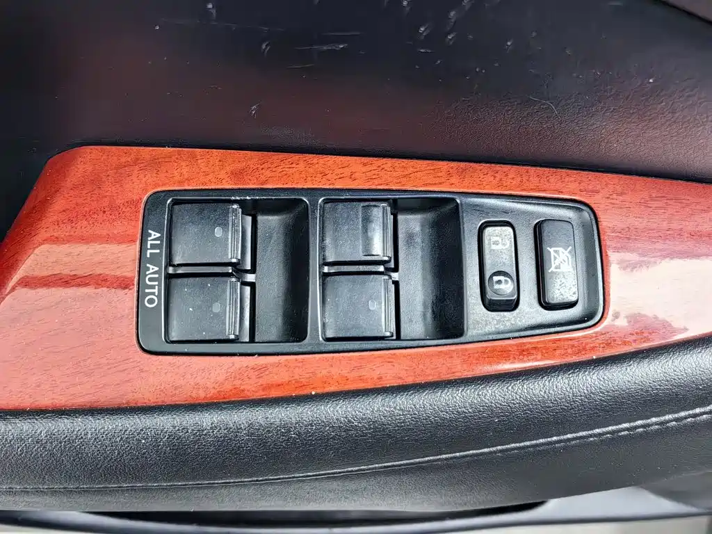 Lexus ES — миниатюра 9
