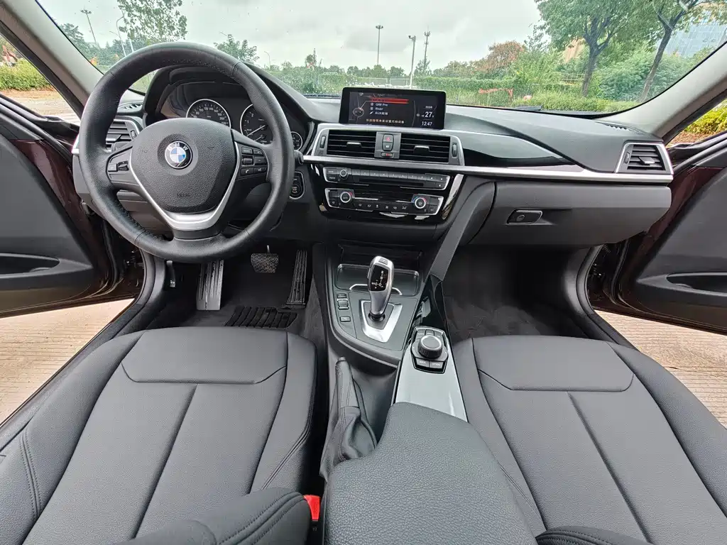 BMW 3 Series — миниатюра 13