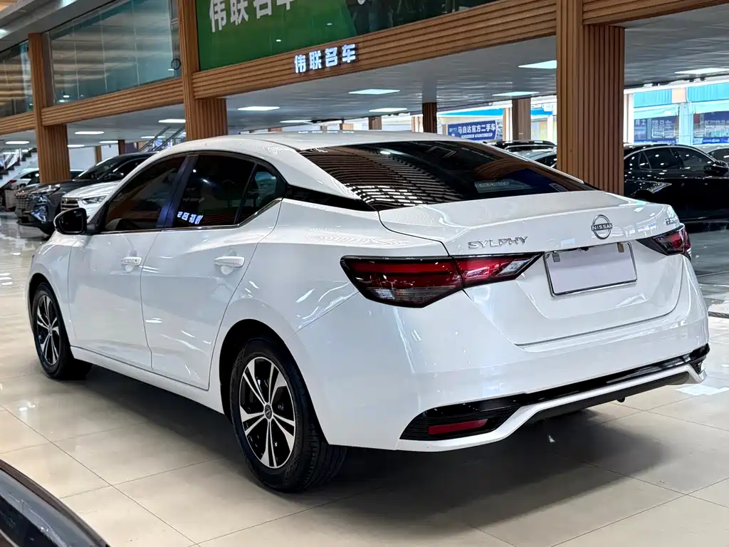 Nissan Sylphy — миниатюра 4