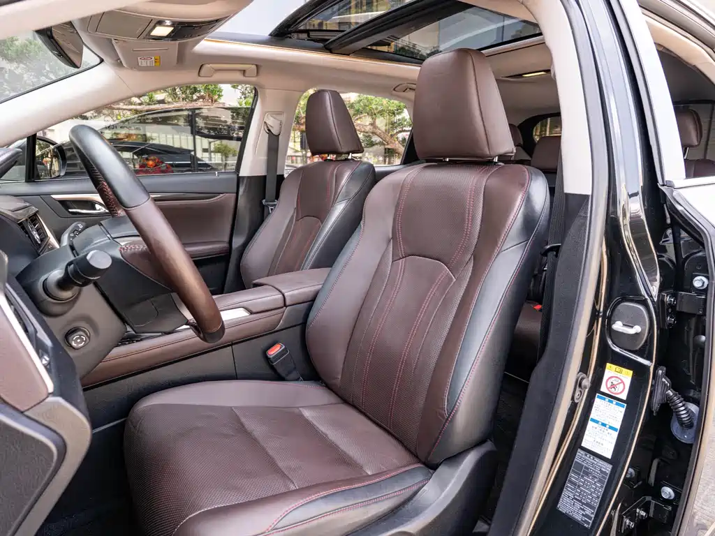 Lexus RX — миниатюра 11