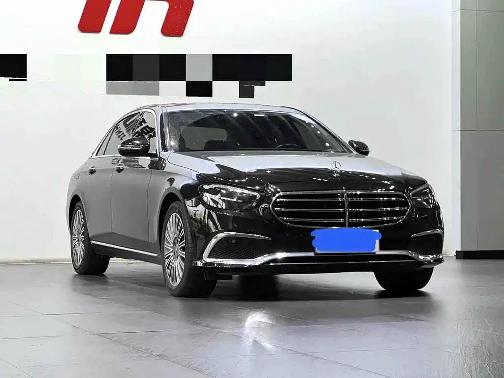 Mercedes-Benz E-Class — миниатюра 4