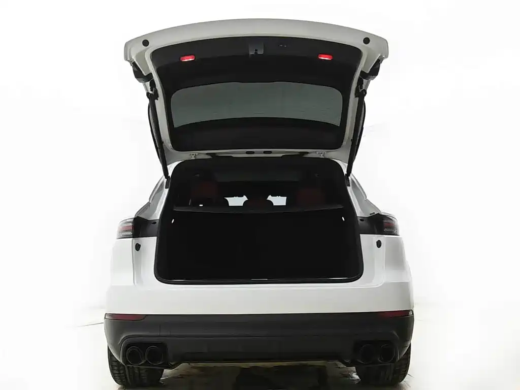 Porsche Cayenne — миниатюра 7