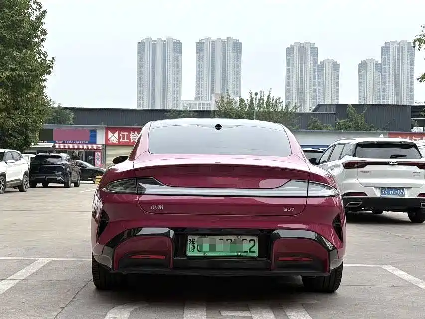 Xiaomi SU7 — миниатюра 9