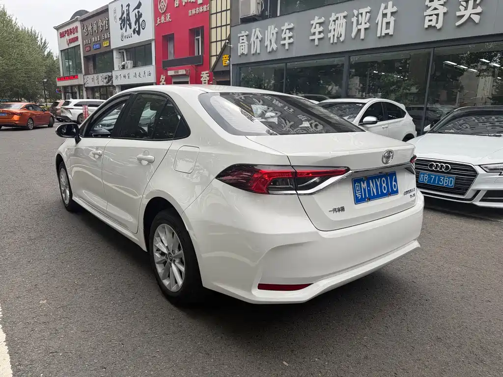Toyota Corolla — миниатюра 6