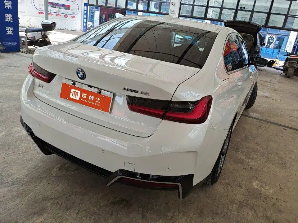 BMW i3 — миниатюра 12