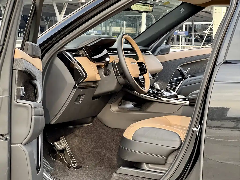 Land Rover Range Rover Sport 2024 400PS