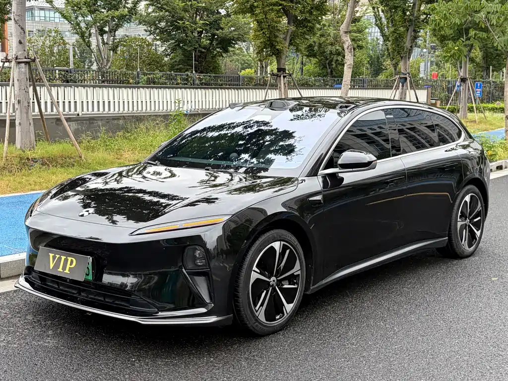 NIO ET5T
