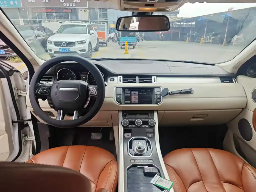 Land Rover Evoque (Import) — миниатюра 11