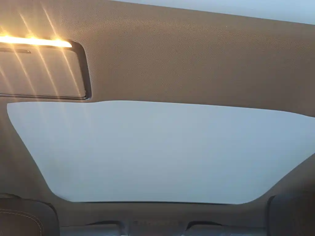 Mercedes-Benz E-Class — миниатюра 14